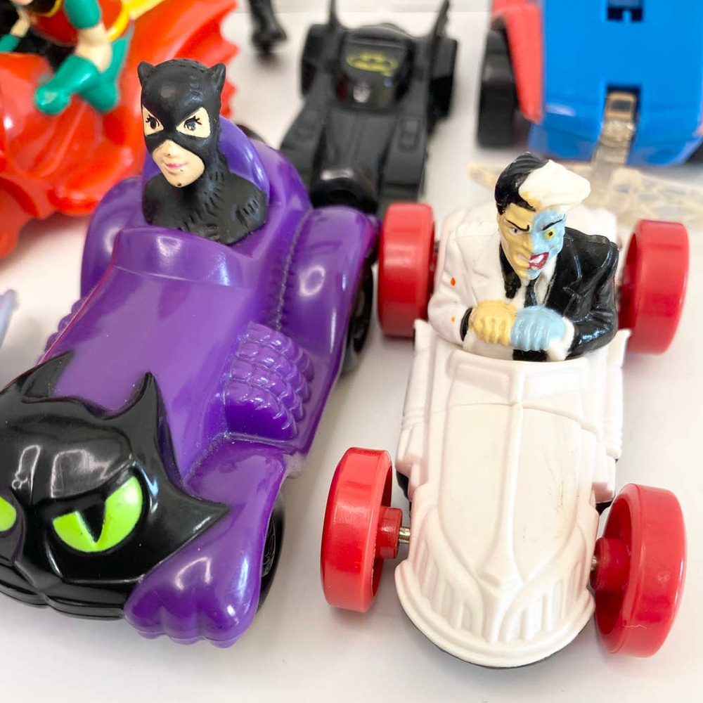 VINTAGE 1990'S MARVEL and DC COMIC Toy Bundle of 11 Pieces - Picture 5 of 10